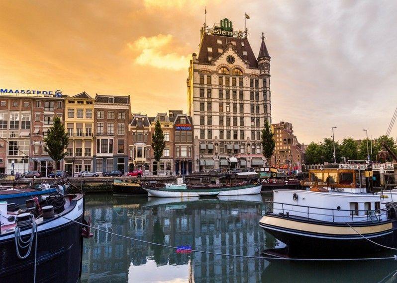 Tramonto sui canali di Rotterdam, Olanda. ©Victor Maschek/Shutterstock