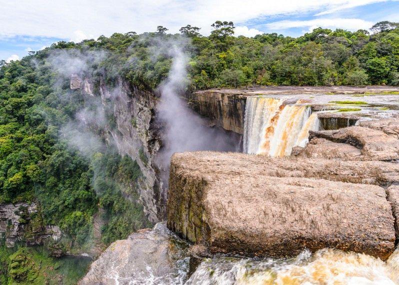 Le cascate Kaieteur, nel Parco Nazionale di Kaieteur, Guyana.
©Anton_Ivanov/Shutterstock